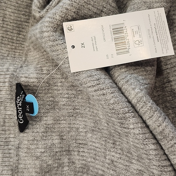 Grey Knit like skirt. Soft. - Picture 3 of 3